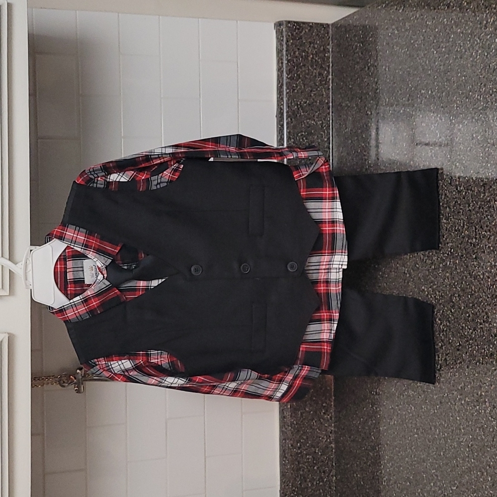 New Special Edition Toddlers Boys  4 Piece Dress Set